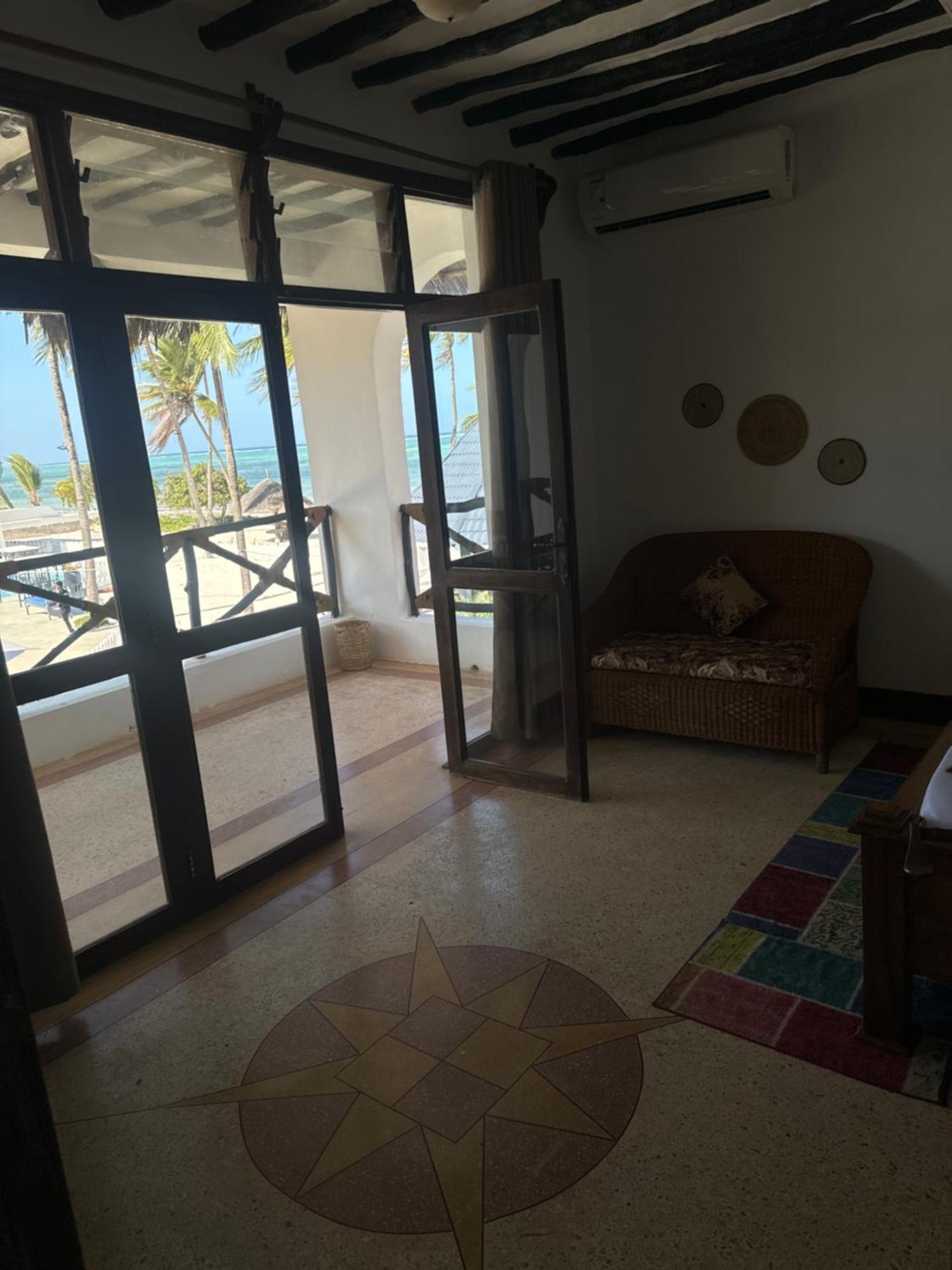 Zanzinite Beach Spa Hotel Zanzibar 外观 照片